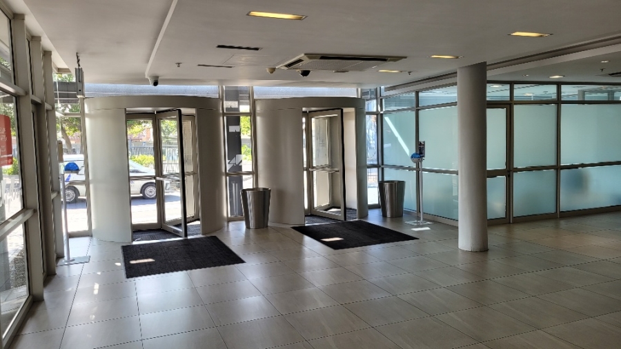 To Let commercial Property for Rent in Townsend Estate Western Cape